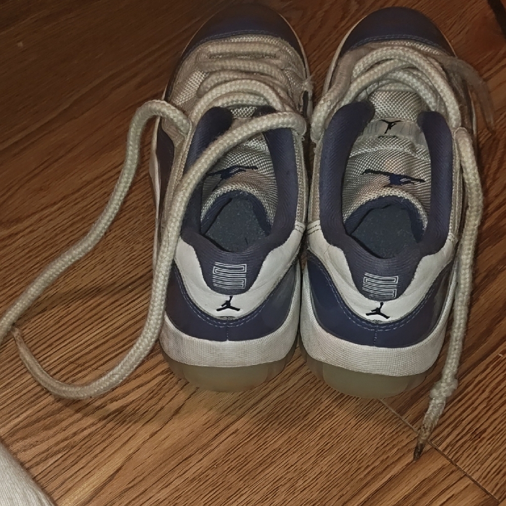 Jordan Kids Shoes in Blue and White - Picture 3 of 3